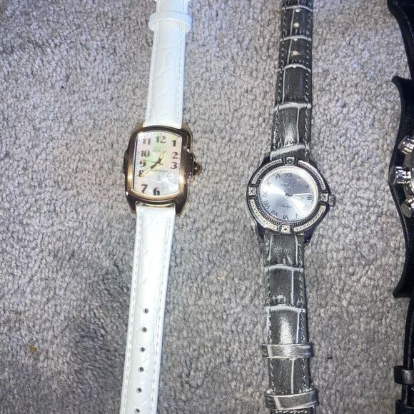 INVICTA & FOSSIL HIGH END WATCH LOT SILVER BLUE GOLD (4) - Picture 3 of 6